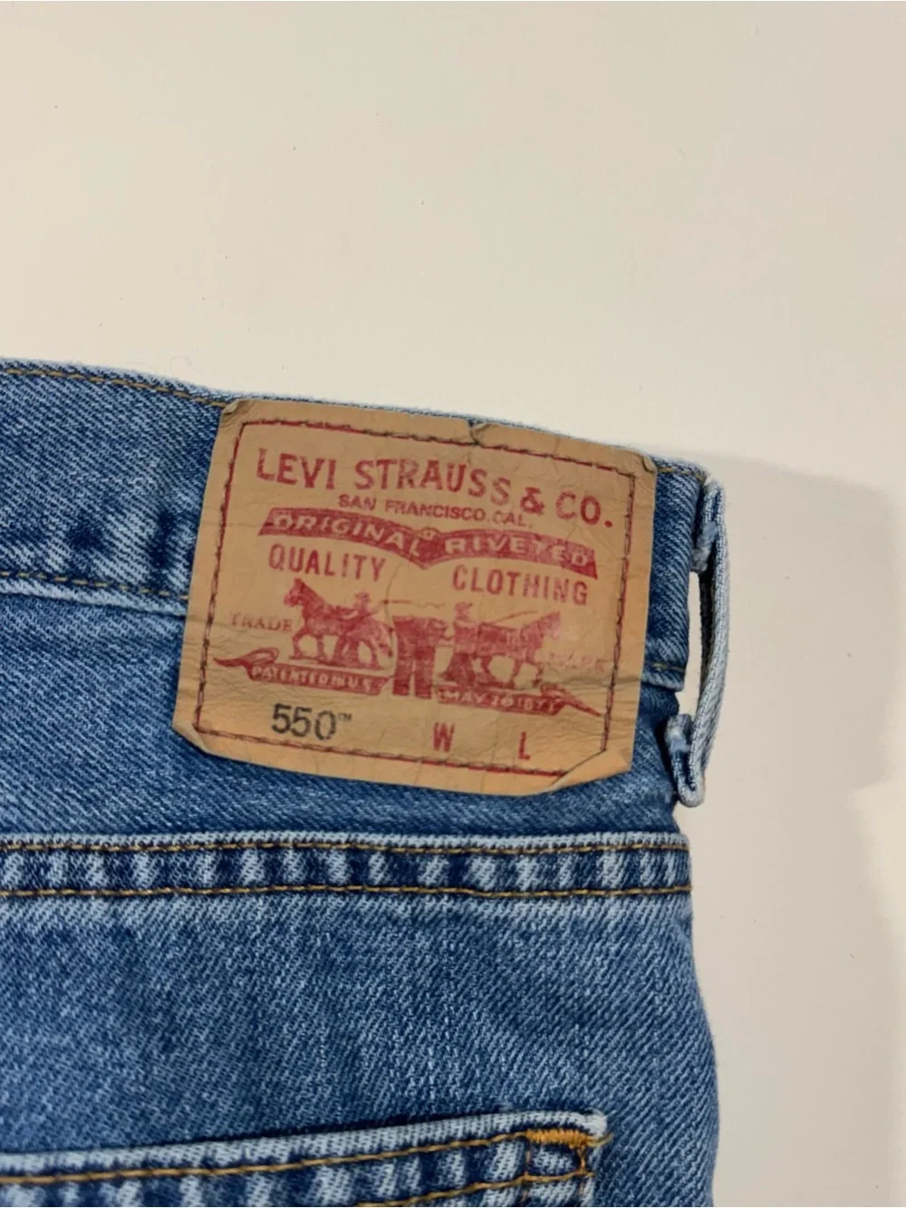 Levi's 550 48x34 Relaxed Fit Medium Wash Straight Leg Jeans